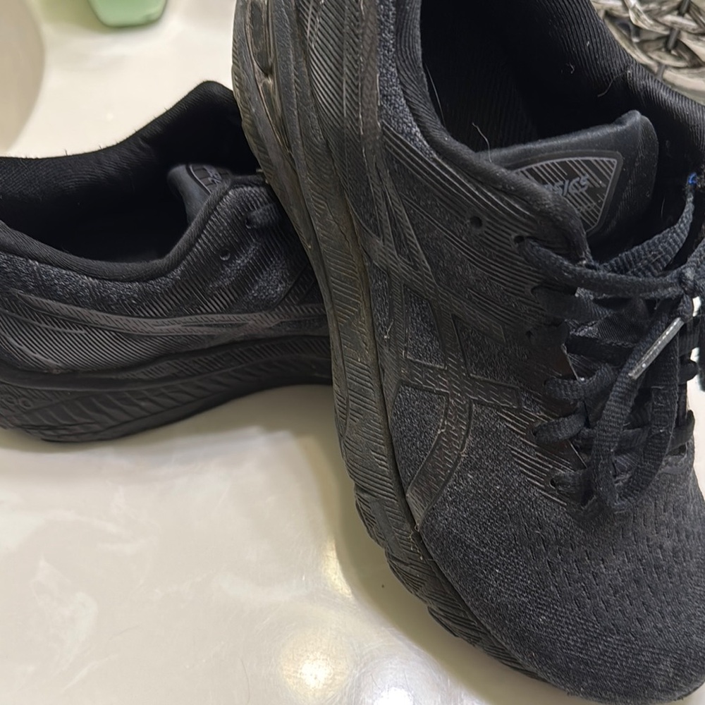 ASICS Women’s GT-2000 Running Shoes